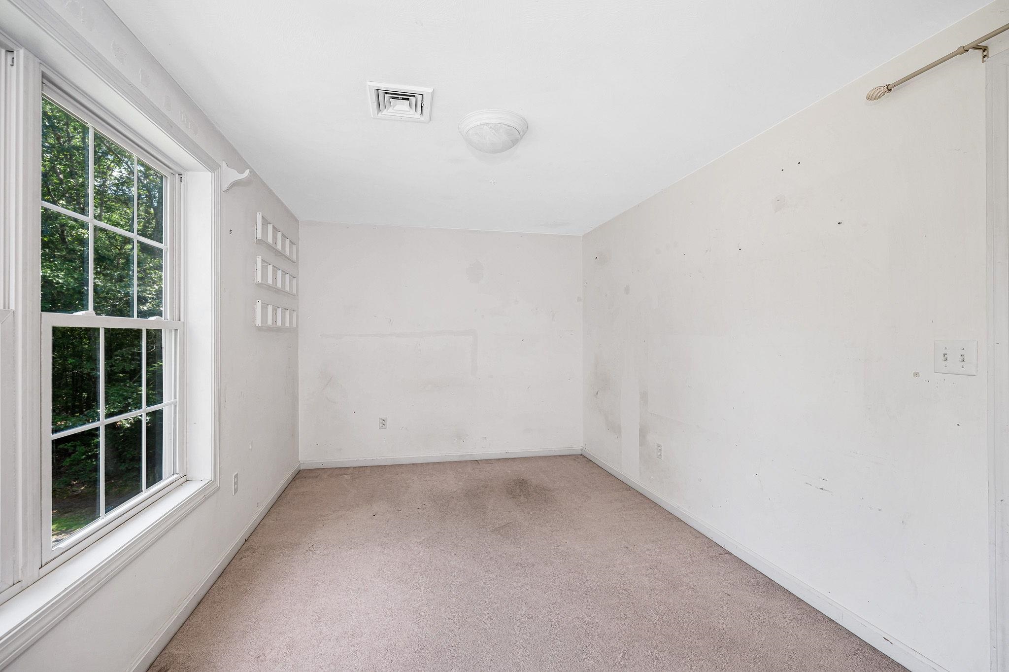 57 B New Boston Road Kingston, NH 03848 - Photo 19 of 37