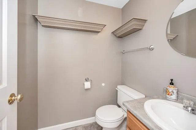 $450,000 | 57 B New Boston Road, Kingston, NH 03848