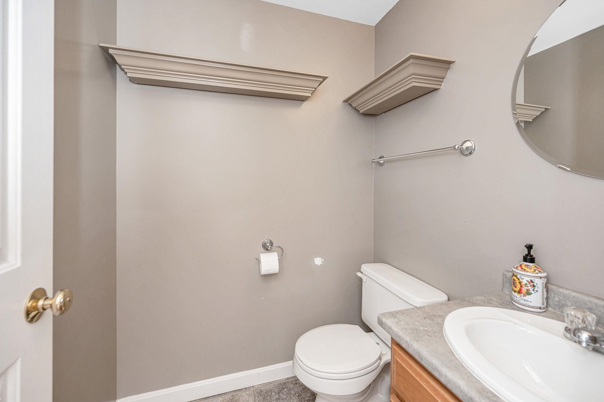 57 B New Boston Road Kingston, NH 03848 - Photo 22 of 37