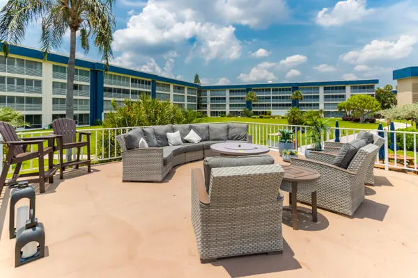 $2,200 | 3351 Spanish Trail, Unit 115, Delray Beach, FL 33483