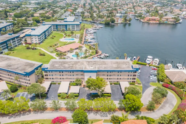 $2,200 | 3351 Spanish Trail, Unit 115, Delray Beach, FL 33483