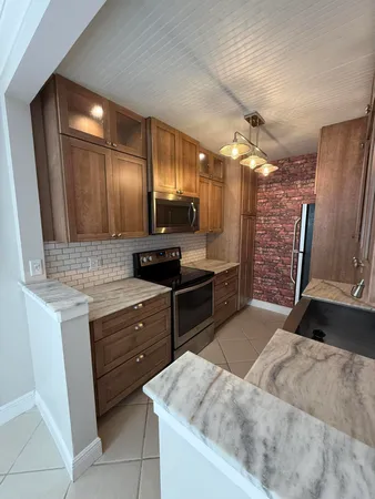 $2,200 | 3351 Spanish Trail, Unit 115, Delray Beach, FL 33483