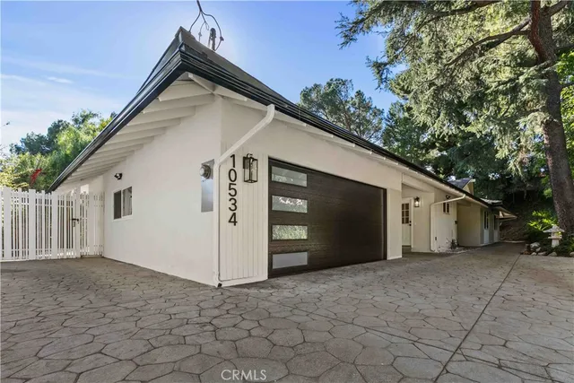 $1,599,000 | 10534 Colebrook Street, Shadow Hills, CA 91040