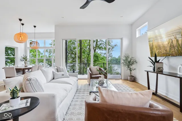 $590,000 | 2841 Tropical Drive, Indianapolis, IN 46205