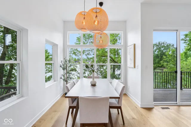 $590,000 | 2841 Tropical Drive, Indianapolis, IN 46205