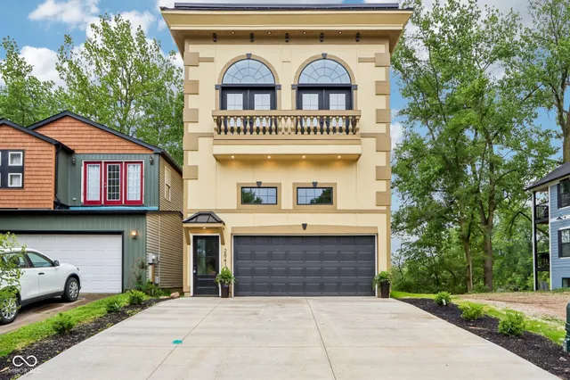 $590,000 | 2841 Tropical Drive, Indianapolis, IN 46205