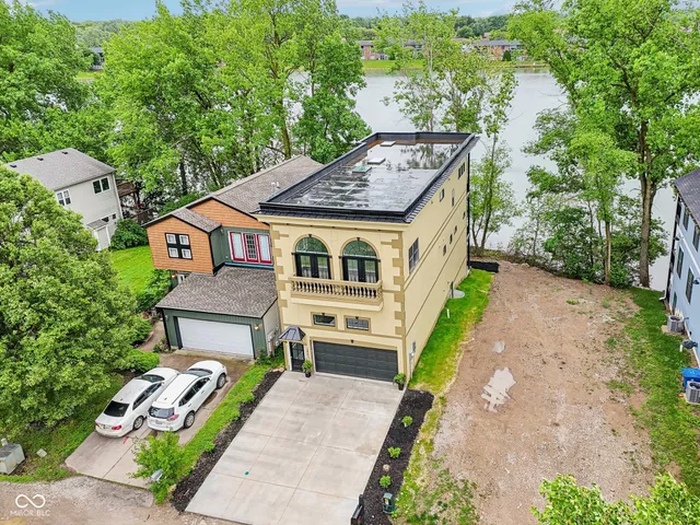 $590,000 | 2841 Tropical Drive, Indianapolis, IN 46205