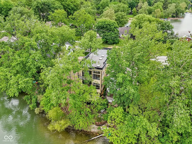 $590,000 | 2841 Tropical Drive, Indianapolis, IN 46205