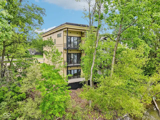 $590,000 | 2841 Tropical Drive, Indianapolis, IN 46205