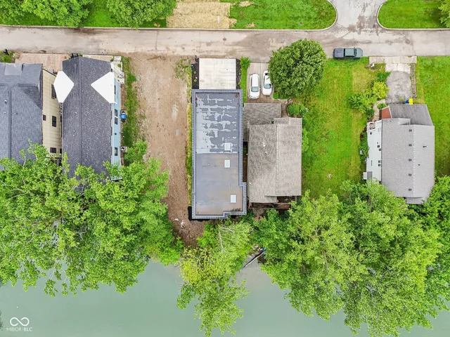 $590,000 | 2841 Tropical Drive, Indianapolis, IN 46205