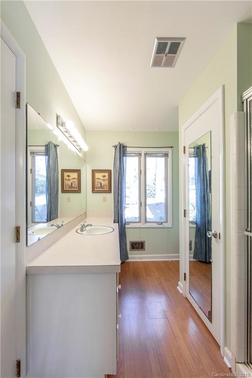 6430 Randy Drive Charlotte, NC 28215 - Photo 11 of 26 Gallery Image 11
