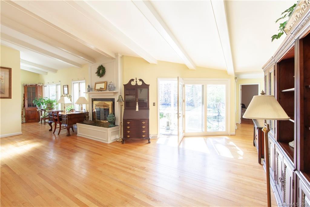 6430 Randy Drive Charlotte, NC 28215 - Photo 13 of 26 Gallery Image 13