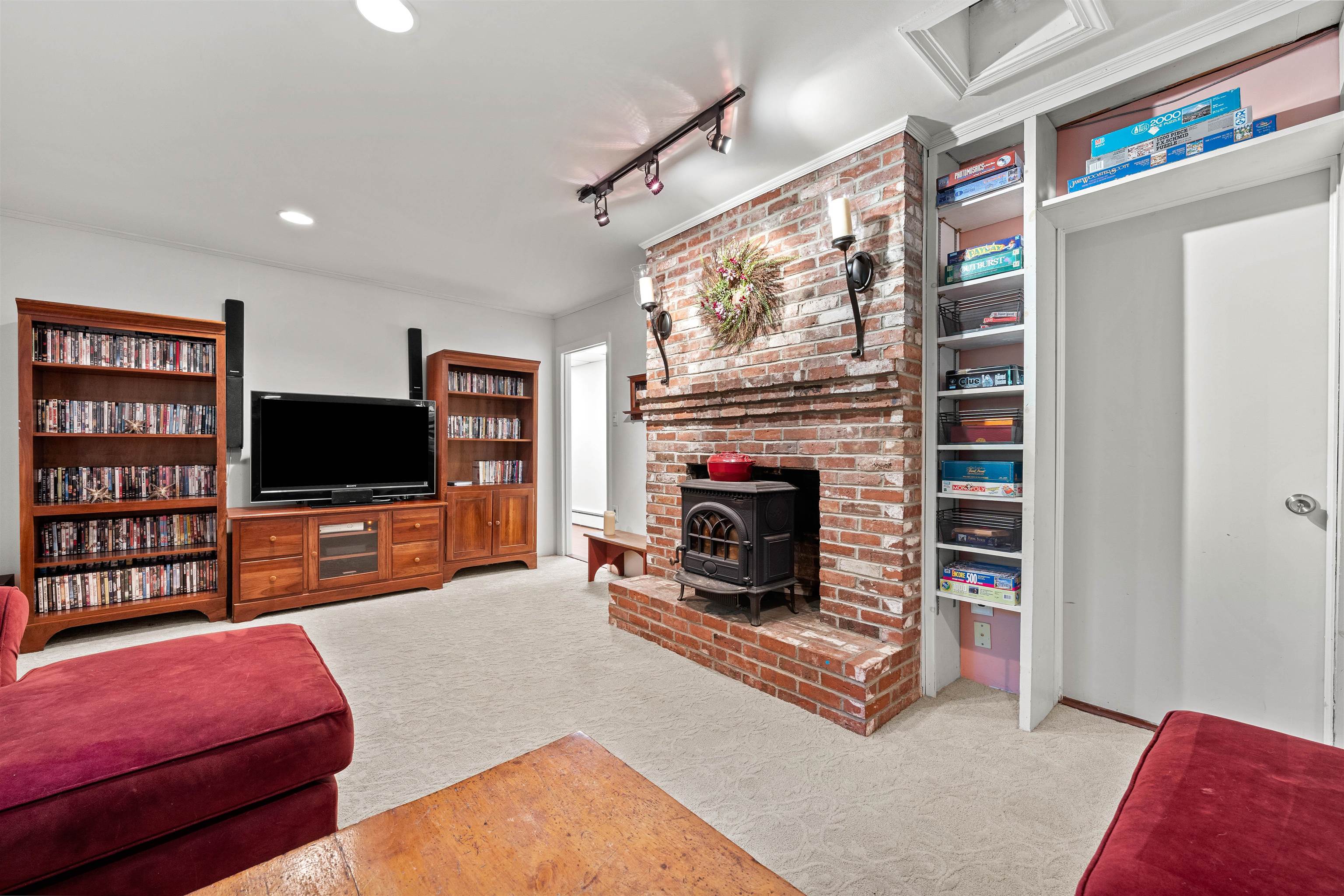 41 Roberts Road Hopkinton, NH 03229 - Photo 34 of 40 Gallery Image 34