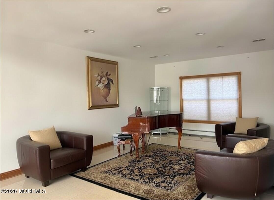 785 Green Valley Road Jackson, NJ 08527 - Photo 20 of 62 livngroomE