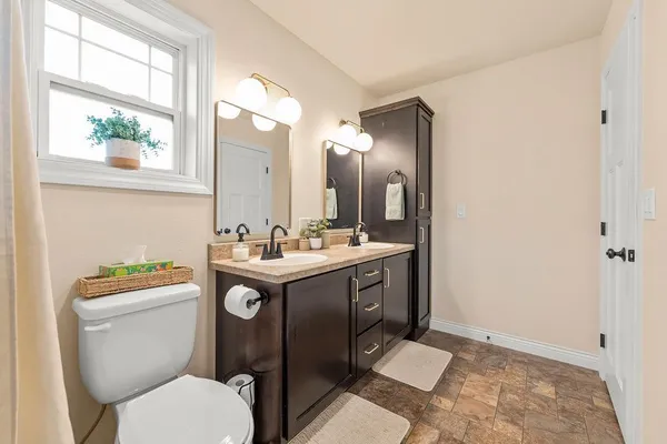 $519,900 | 5103 44th Street South, Fargo, ND 58104