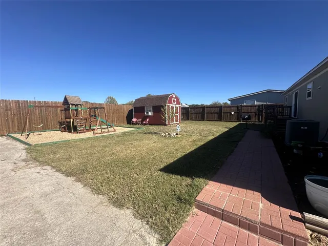 a view of a outdoor space