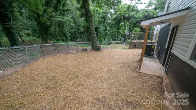 $274,900 | 605 Vance Street Northwest, Lenoir, NC 28645