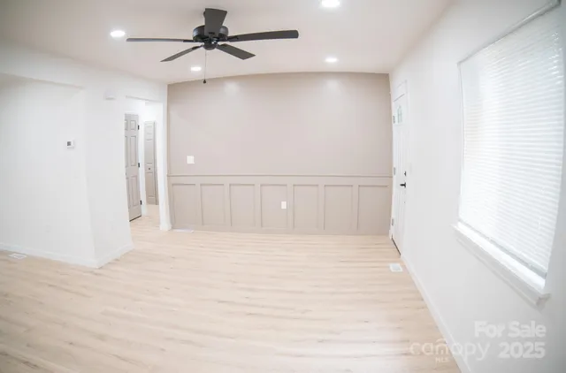 $274,900 | 605 Vance Street Northwest, Lenoir, NC 28645