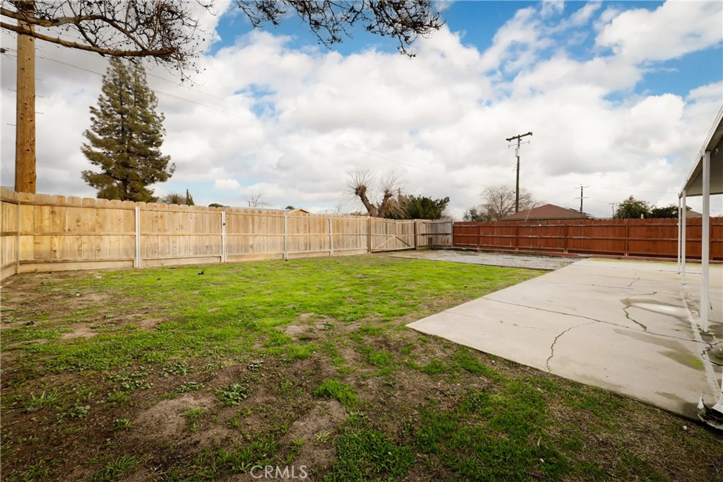 1611 Letts Avenue Corcoran, CA 93212 - Photo 23 of 30 Large backyard with alley access.