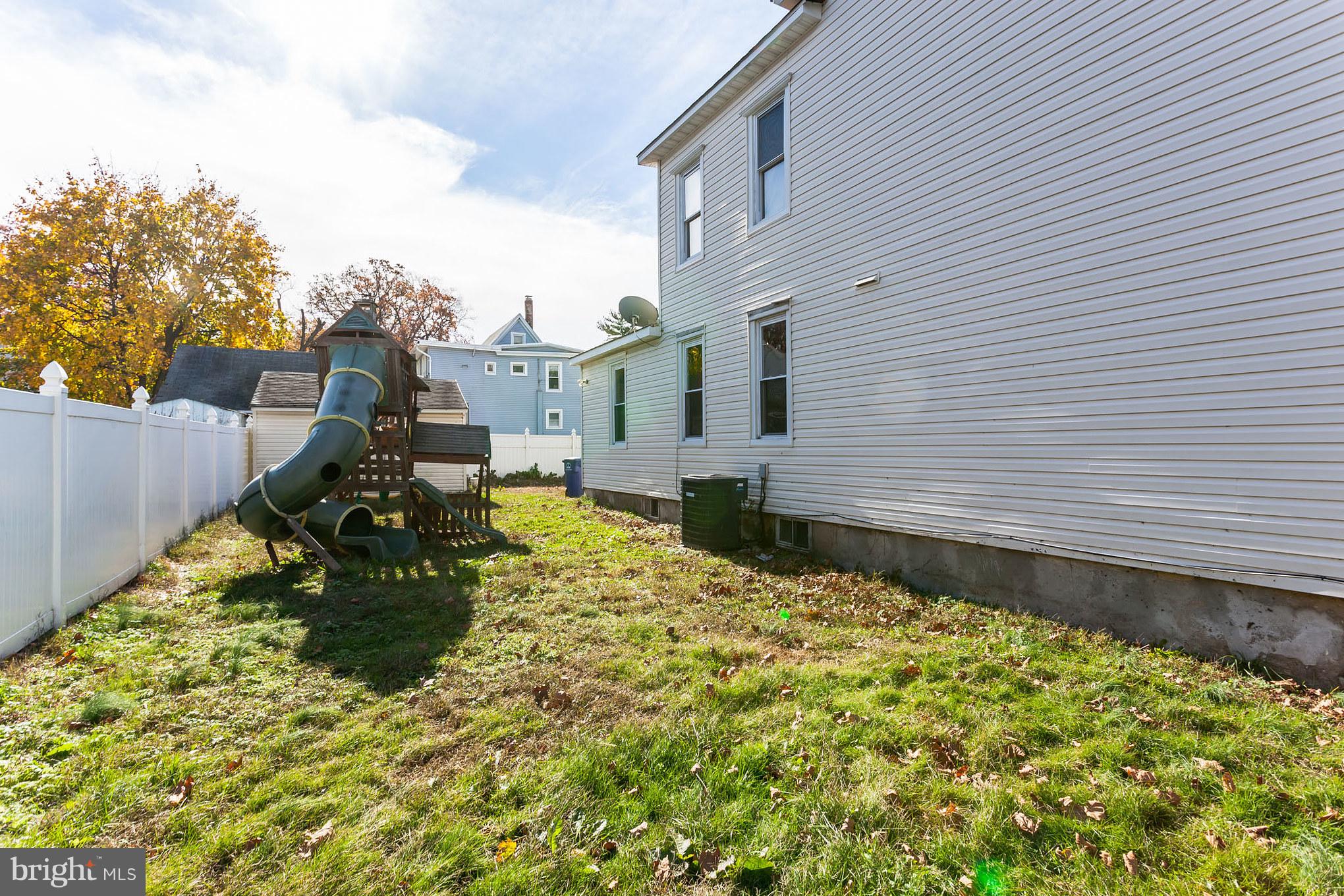 30 Webster Street Riverside, NJ 08075 - Photo 3 of 30