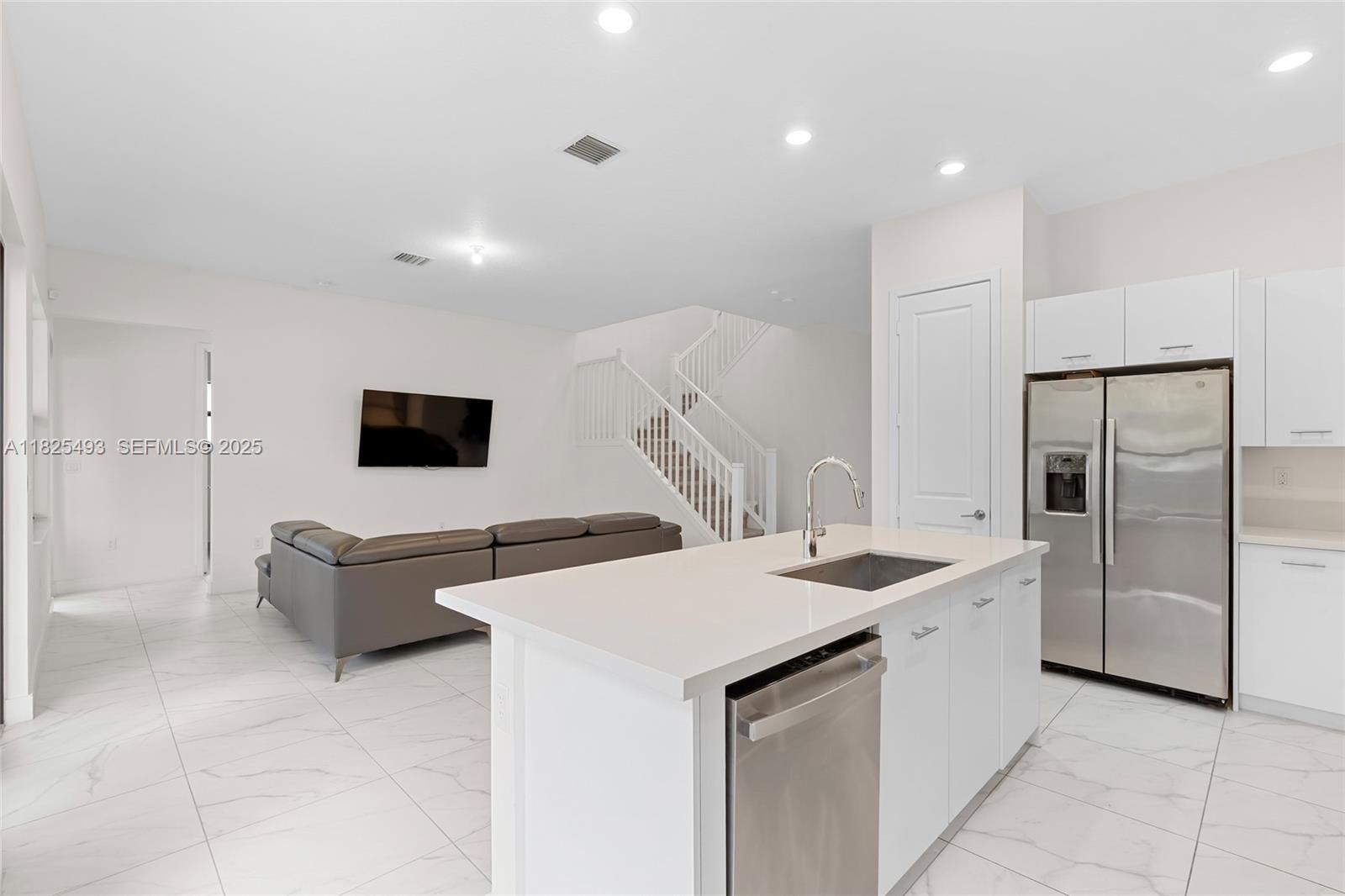 4349 Southwest 173rd Avenue Miramar, FL 33029 - Photo 16 of 63