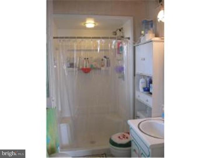 9952 Verree Road Philadelphia, PA 19115 - Photo 15 of 19 Bathroom