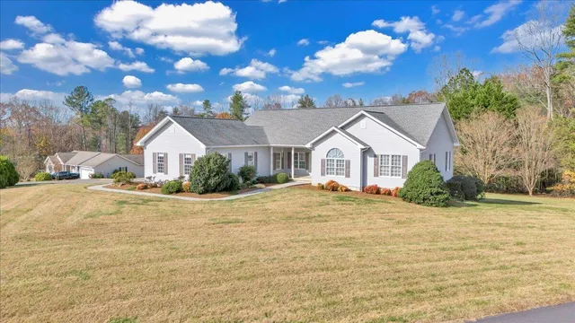 $725,000 | 28 Queen Mothers Court, Wirtz, VA 24184