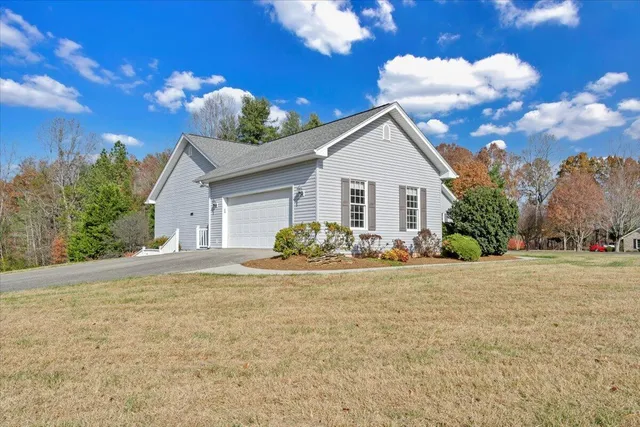 $725,000 | 28 Queen Mothers Court, Wirtz, VA 24184
