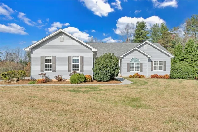 $725,000 | 28 Queen Mothers Court, Wirtz, VA 24184
