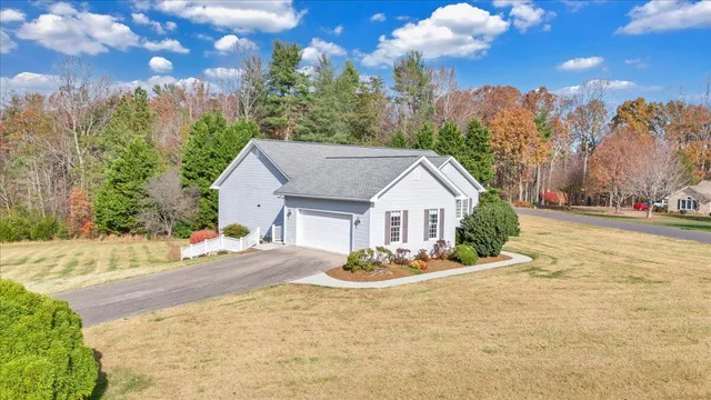 $725,000 | 28 Queen Mothers Court, Wirtz, VA 24184