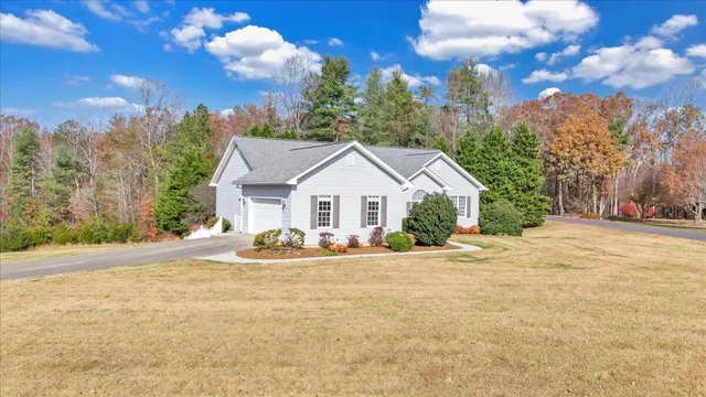 $725,000 | 28 Queen Mothers Court, Wirtz, VA 24184