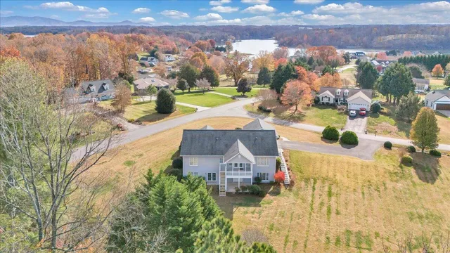 $725,000 | 28 Queen Mothers Court, Wirtz, VA 24184
