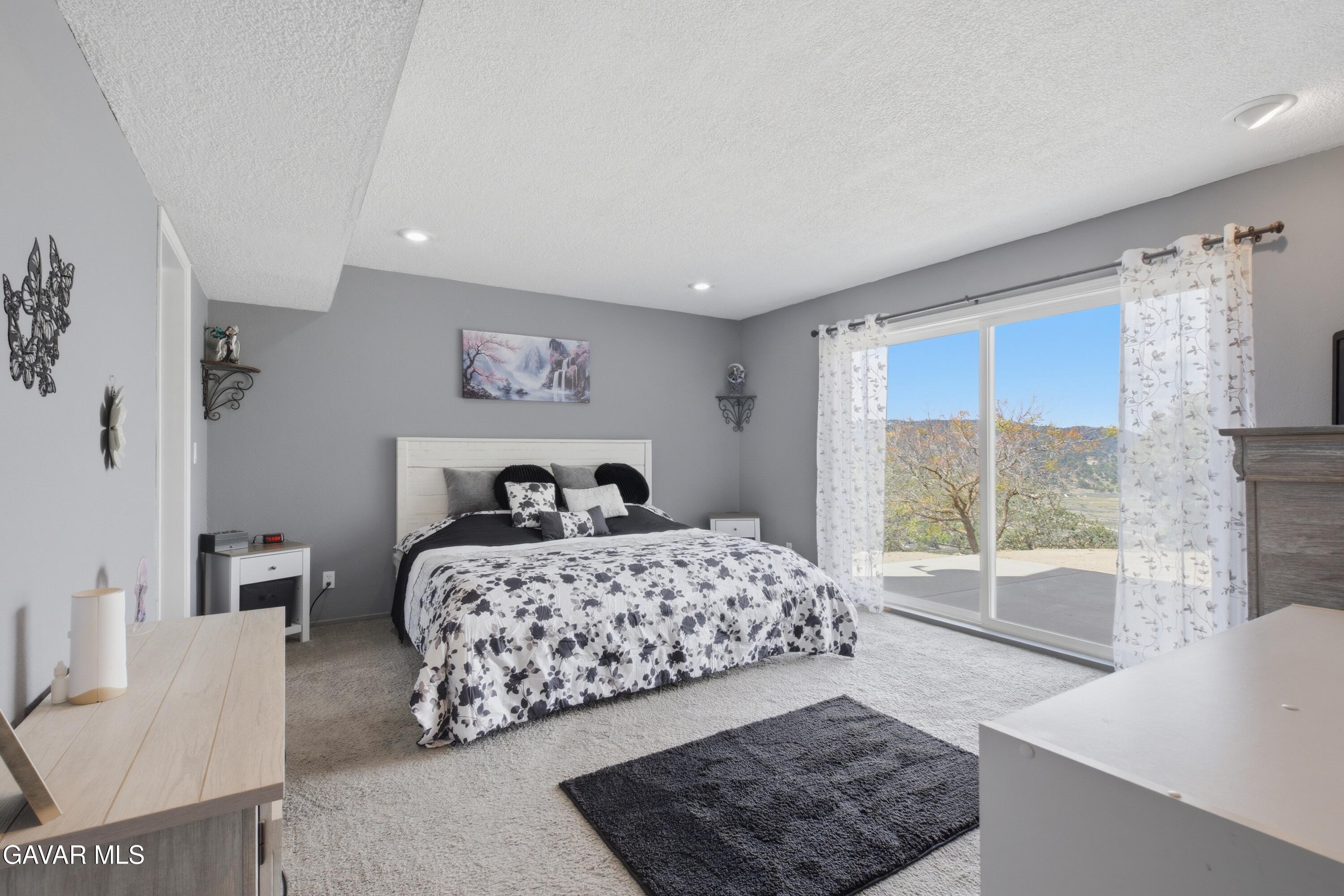 26201 Cumberland Road Tehachapi, CA 93561 - Photo 17 of 36 17