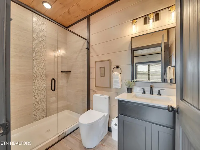 $2,100,000 | 1338 Wildhorse Rdg Way, Unit LOT106R, Sevierville, TN 37862