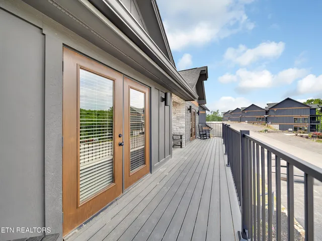 $2,100,000 | 1338 Wildhorse Rdg Way, Unit LOT106R, Sevierville, TN 37862