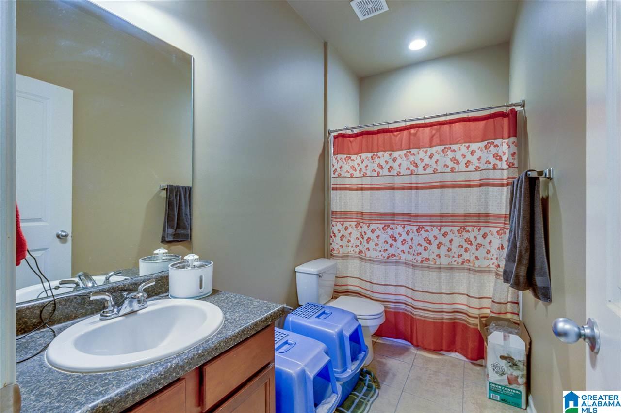 407 Enclave Drive Calera, AL 35040 - Photo 38 of 42
