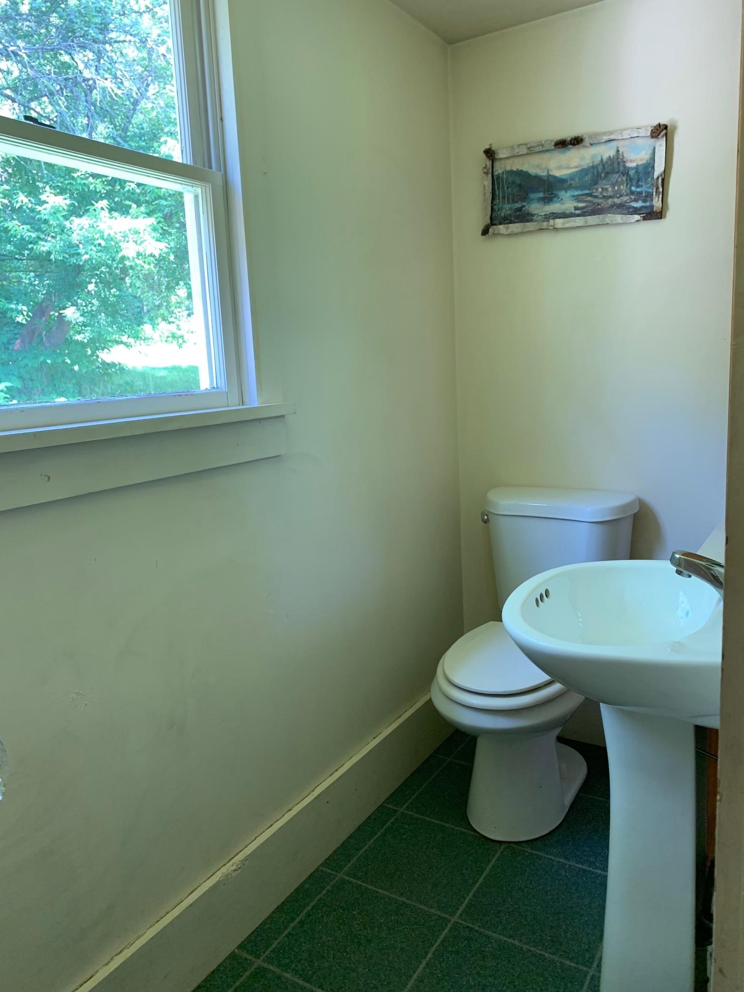 122 Middle Street Lancaster, NH 03584 - Photo 8 of 16 Gallery Image 8
