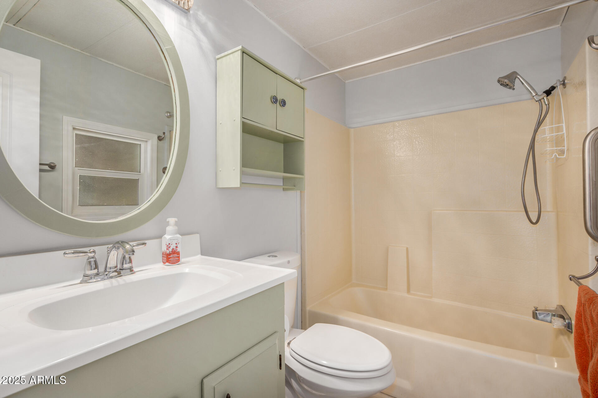 980 East Broadway Avenue, Unit 46 Apache Junction, AZ 85119 - Photo 20 of 35 Guest Bathroom