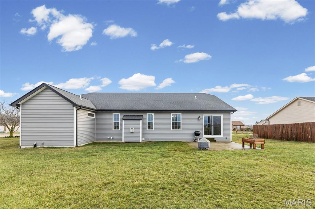 432 Mockingbird Lane Waterloo, IL 62298 - Photo 5 of 52