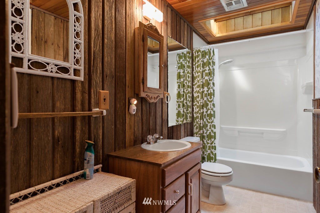 4584 Jones Road Oak Harbor, WA 98277 - Photo 18 of 25 Gallery Image 18