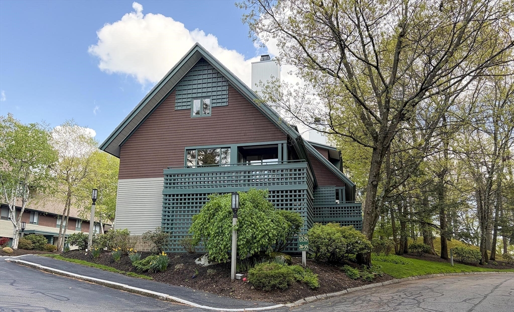1175 Chestnut Street, Unit 12 Newton, MA 02464 - Photo 1 of 40