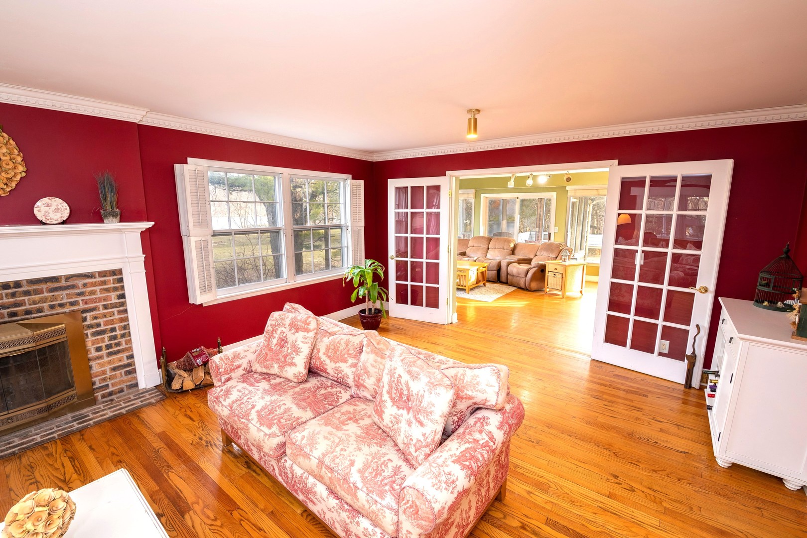 35W657 Park Lane St. Charles, IL 60175 - Photo 17 of 66 a view of a living room with furniture and a fireplace
