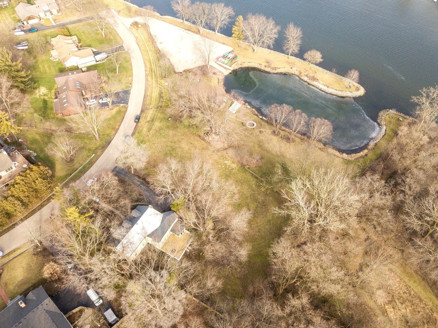 35W657 Park Lane St. Charles, IL 60175 - Photo 62 of 66 a close up of a marble sink
