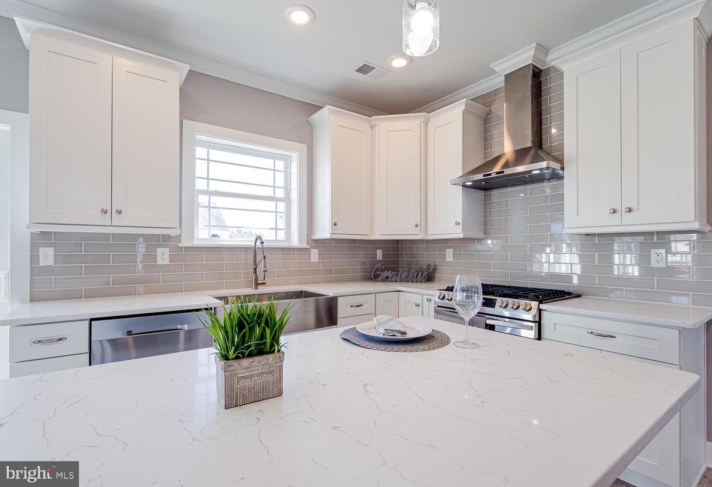 113 Marlin Road Manahawkin, NJ 08050 - Photo 4 of 16