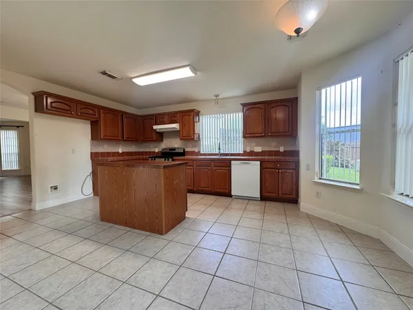 $2,400 | 8530 Regalbrook Drive, Houston, TX 77095