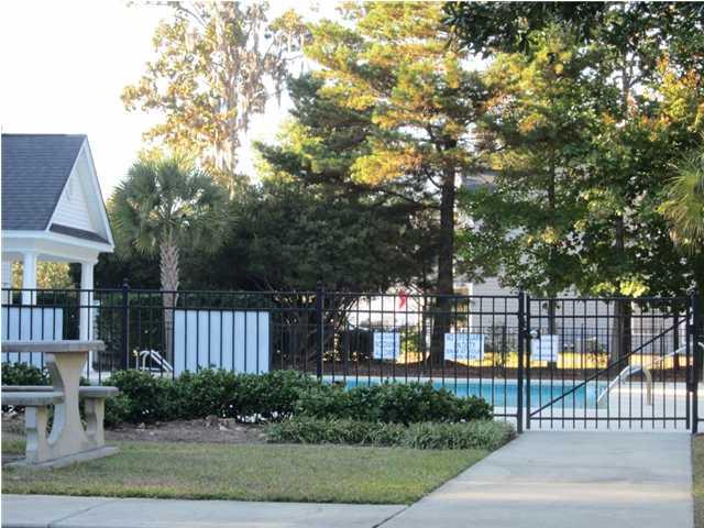 830 Rue Drive Charleston, SC 29414 - Photo 25 of 27 grand_oaks_plantation_pool