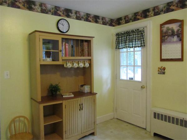 129 Fowler Road Northbridge, MA 01534 - Photo 5 of 17