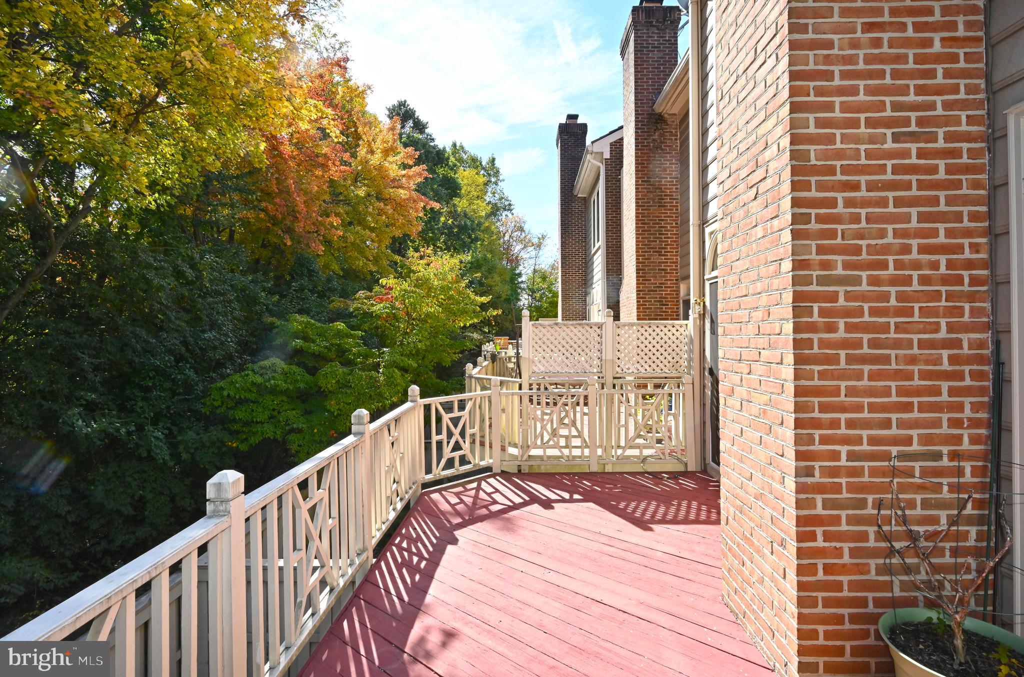 2143 Wolftrap Court Vienna, VA 22182 - Photo 4 of 6