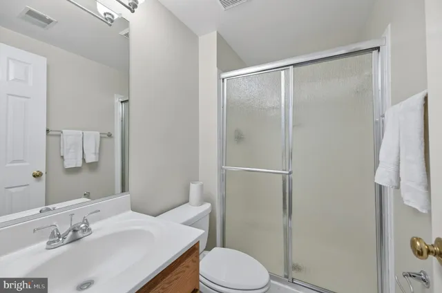 $919,900 | 2143 Wolftrap Court, Vienna, VA 22182