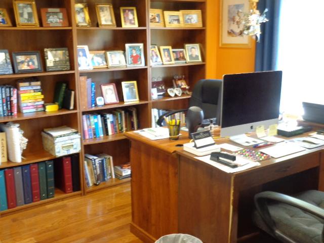 1709 Waverly Road Tennessee Ridge, TN 37178 - Photo 18 of 30 Spacious office. Could be a 4th bedroom.